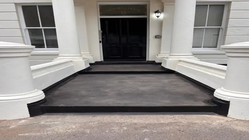 Why Are My Concrete Steps Leaking in My House in London?