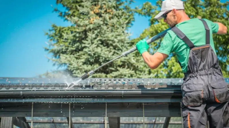 The Importance of Regular Gutter Cleaning for Roof Maintenance