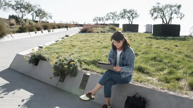 A Guide to Relocating and Re-Establishing Roots in a New City