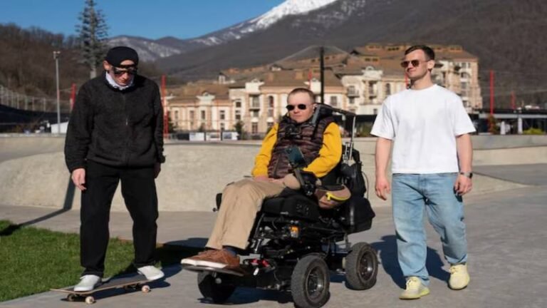 Manual vs Electric Wheelchairs: Which One Is Right for You?