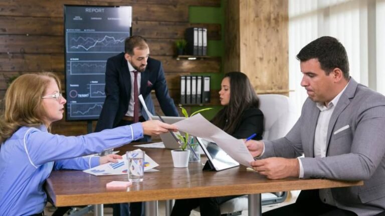 When to Replace Your HOA Management Company in Florida: Top Alternatives to Self-Management