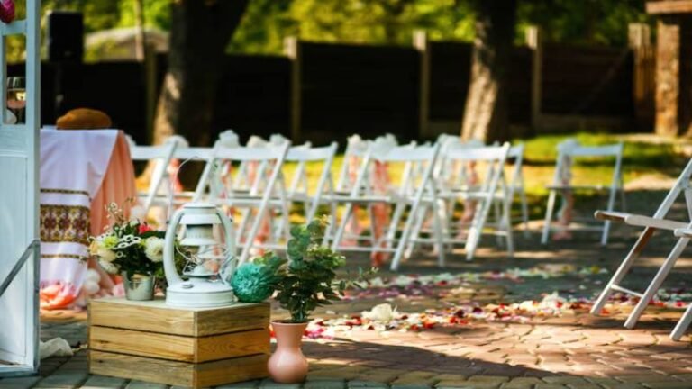 Simple Ways to Style Your Backyard for a Wedding or Celebration